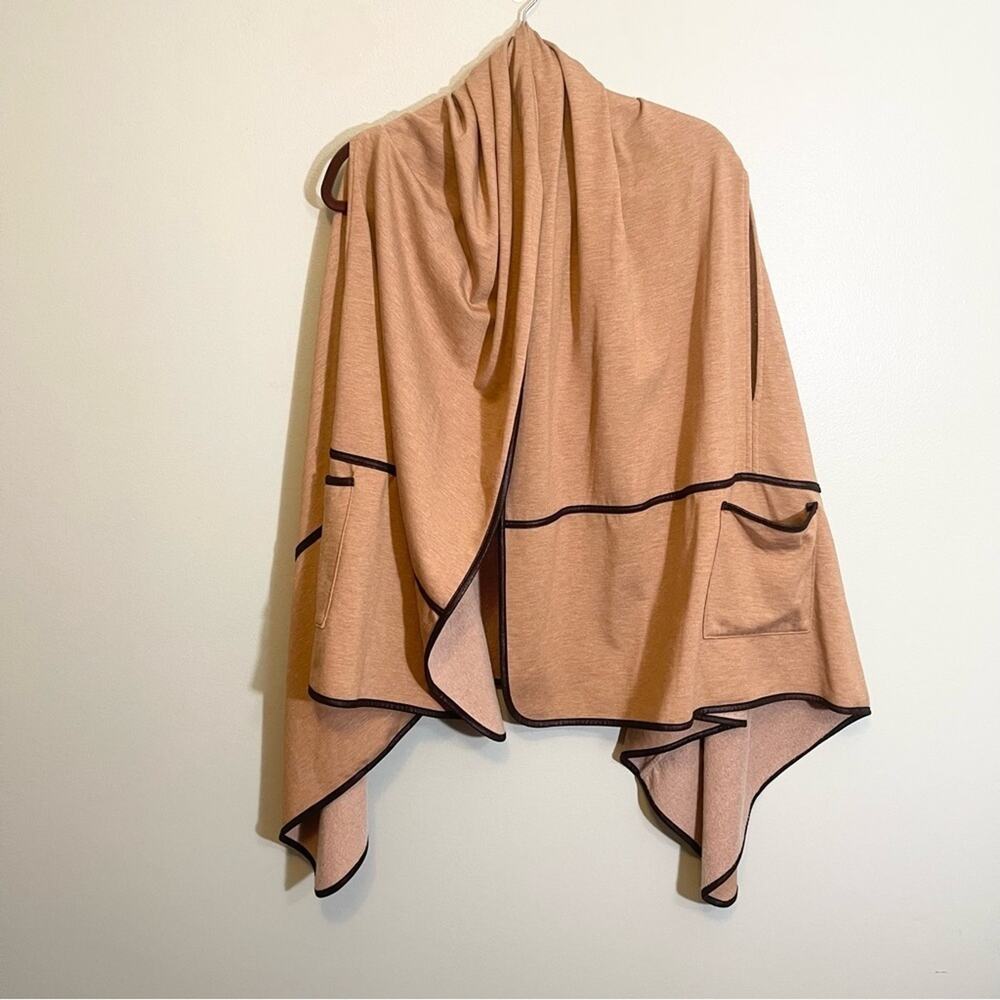 Chico's Womens Stretch Contrast Edging Ann Marie Ruana Wrap Brown One Size‎ - Picture 2 of 13